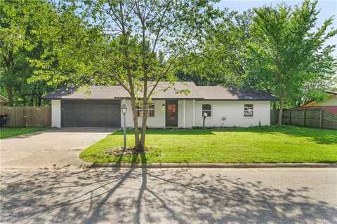 711 Hinshaw, Springdale, AR 72762