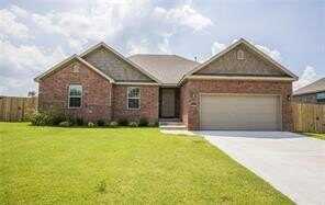 2031 Dover COVE, Pea Ridge, AR 72751