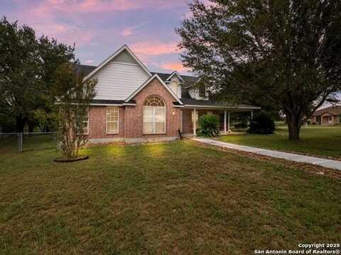233 Garden Bend, La Vernia, TX 78121