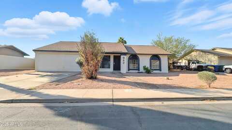 942 E GREENWAY Street, Mesa, AZ 85203