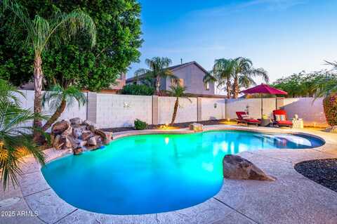 6805 W TETHER Trail, Peoria, AZ 85383