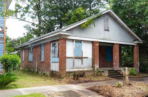 623 W 45th Street, Savannah, GA 31405