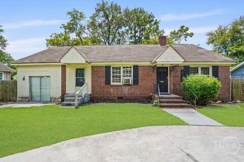 911 E 35th Street, Savannah, GA 31401
