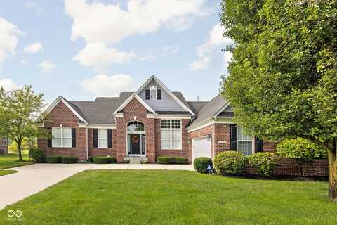 6801 Woodhaven Place, Zionsville, IN 46077