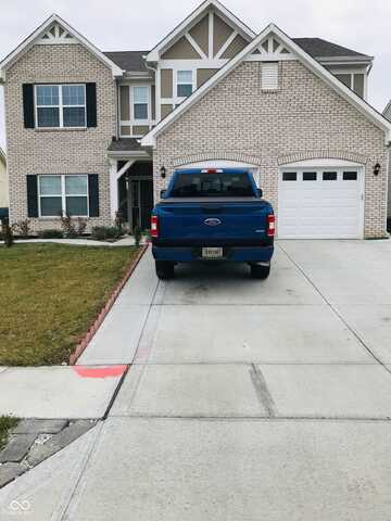 822 Blue Ash Trail, Greenwood, IN 46143