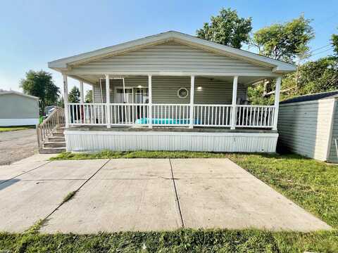 43242 E Morgan, Harrison, MI 48045