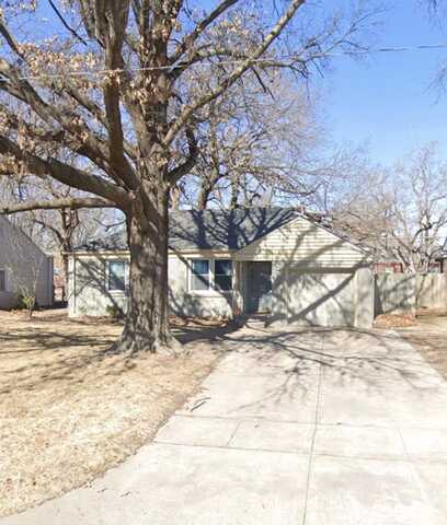 709 S Drury Ln, Wichita, KS 67207