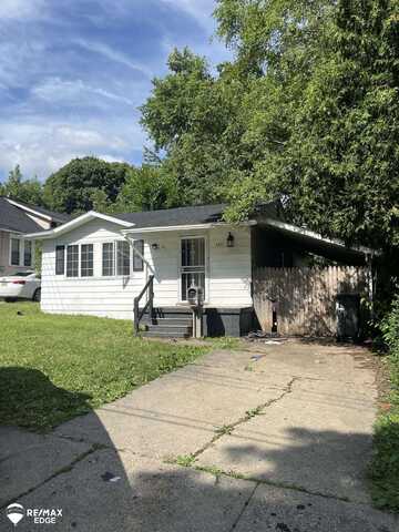 1437 Brabyn, Flint, MI 48503