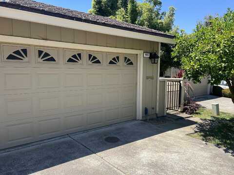 405 Thistle Cir, Martinez, CA 94553