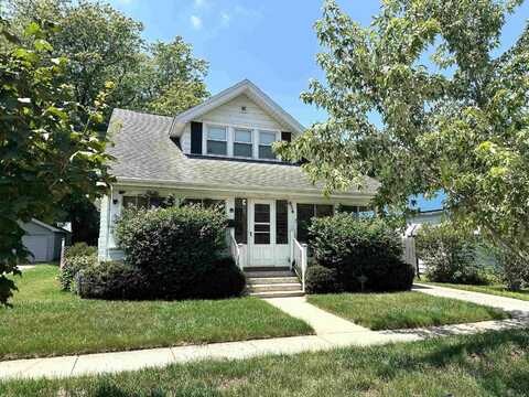 954 11th Street, Beloit, WI 53511