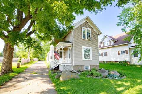 317 N 3rd Street, Fort Atkinson, WI 53538