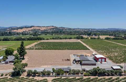 1558 Magnolia Drive, Healdsburg, CA 95448