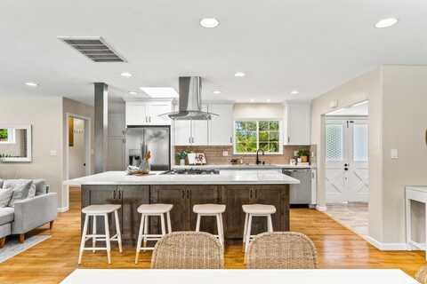 630 Baltusrol DR, APTOS, CA 95003