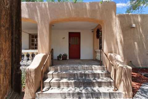 218 De Fouri Street, Santa Fe, NM 87501
