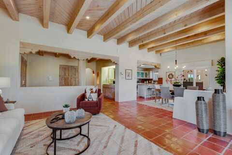 19 N Hijo de Dios, Santa Fe, NM 87508