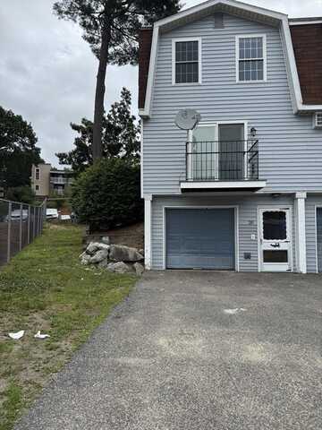 1271 Pawtucket Blvd, Lowell, MA 01854