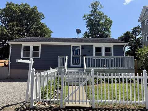 44 Maitland St, New Bedford, MA 02740