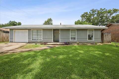 5150 Stardust Dr., Beaumont, TX 77706