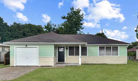 5038 Gulf Ave, Groves, TX 77619