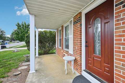 71 Trent Drive, Toms River, NJ 08757