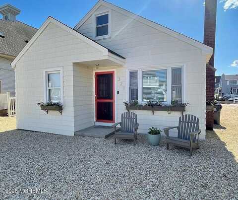 321 W Kupper Drive, Mantoloking, NJ 08738