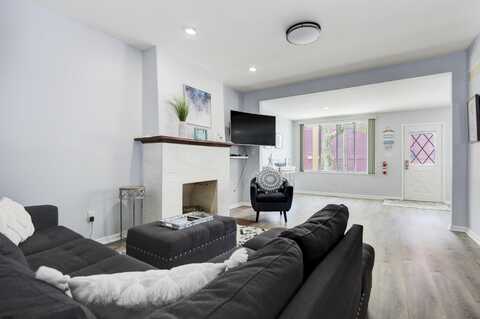 9 N Weymouth Ave Ave, Ventnor City, NJ 08406