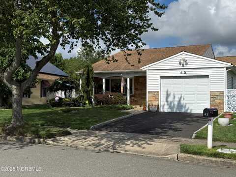 45 Leighton Lane, Manchester, NJ 08759