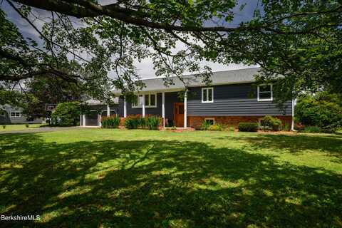 140 Longview Ter, Williamstown, MA 01267