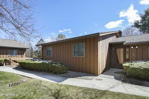 44 Churchill Crest, Pittsfield, MA 01201