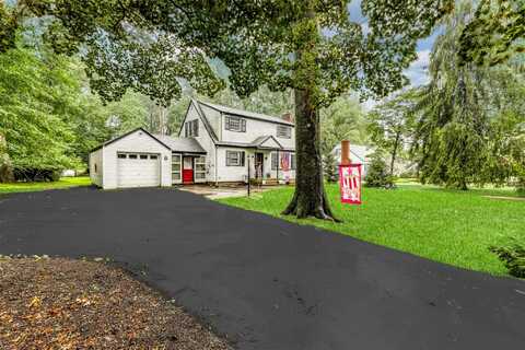 5 Woodland Place, Airmont, NY 10952
