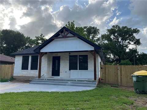 211 Moss Avenue, Hearne, TX 77859