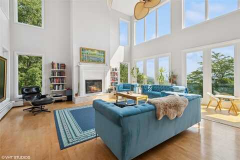 8 Skahen Drive, Tomkins Cove, NY 10986
