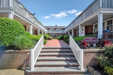 215 W Broadway, Long Beach, NY 11561