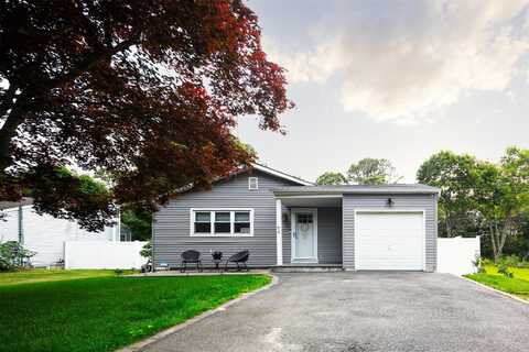 64 Wellington Road, Middle Island, NY 11953