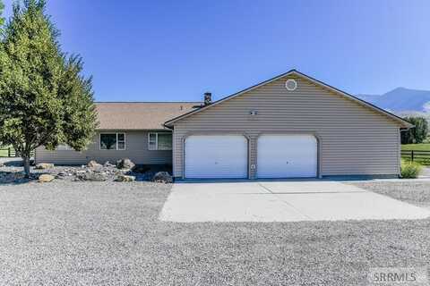 8 Kossler Lane, Salmon, ID 83467