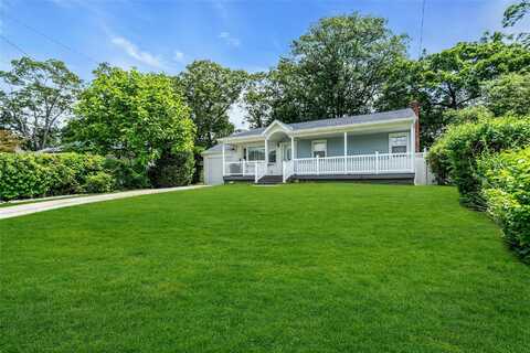 22 Robert Drive, Huntington, NY 11743