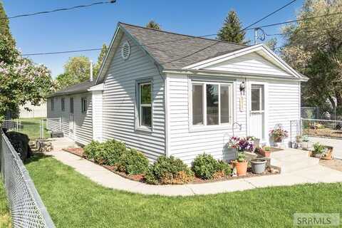 220 S 2nd E, Soda Springs, ID 83276