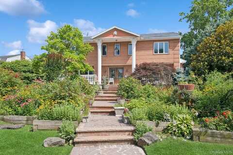 328 W Ivy Hill Road, Woodsburgh, NY 11598
