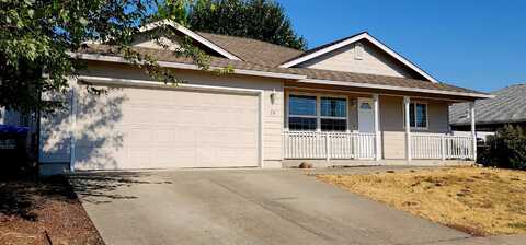 29 Devonwood Court, Eagle Point, OR 97524