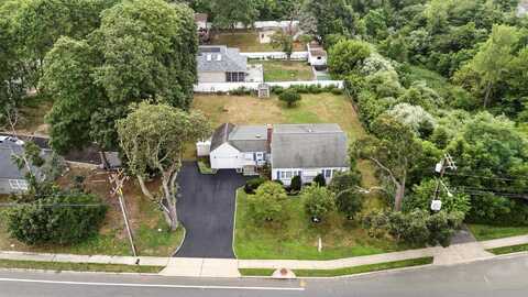 1547 Walt Whitman Road, Melville, NY 11747
