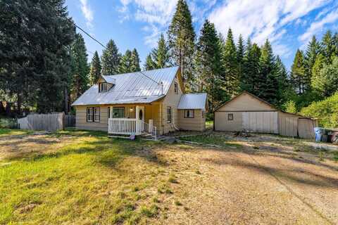 306 Red Blanket Road, Prospect, OR 97536