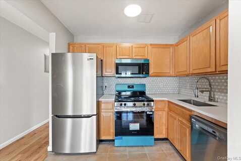 1309 Vreeland Avenue, Bronx, NY 10461