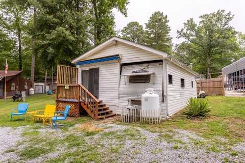 10 Lamar Trail, Bracey, VA 23919