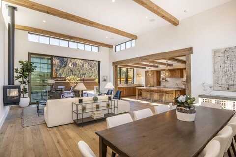 131 N Washington Ave, Ketchum, ID 83340