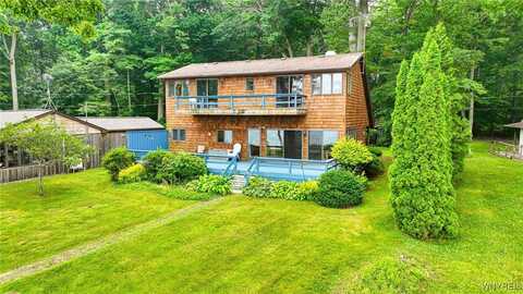 5339 Woodland Avenue, Newfane, NY 14028