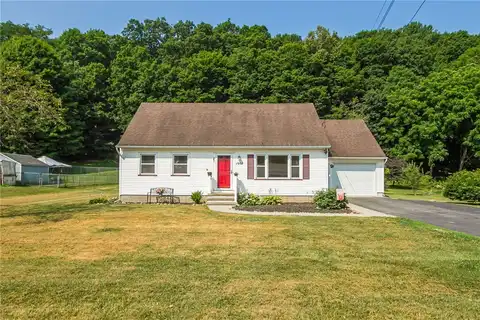 1907 Maple Avenue, Palmyra, NY 14522