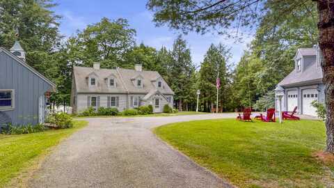 542 Hanson Road, China, ME 04358