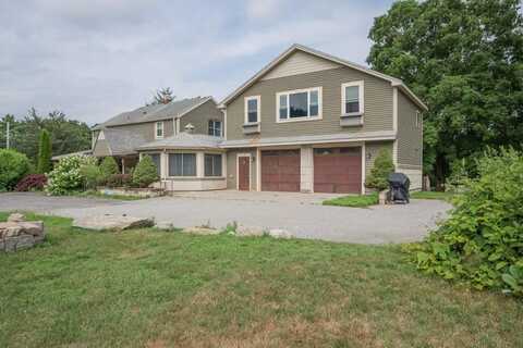 805 Farnum Pike, North Smithfield, RI 02896
