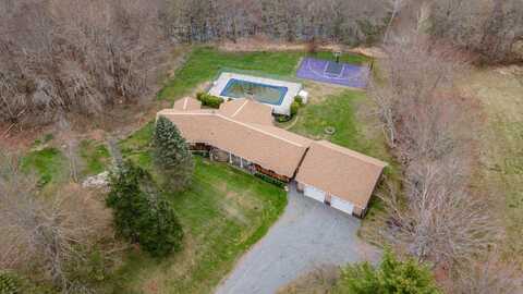 845 Main Road, Milford, ME 04461