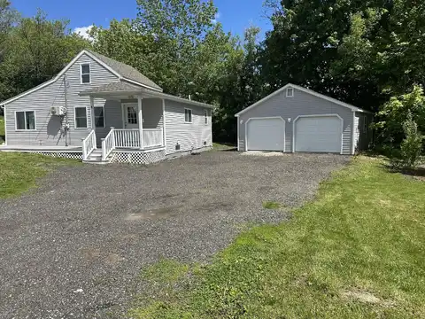 19 Eustis Street, Lewiston, ME 04240